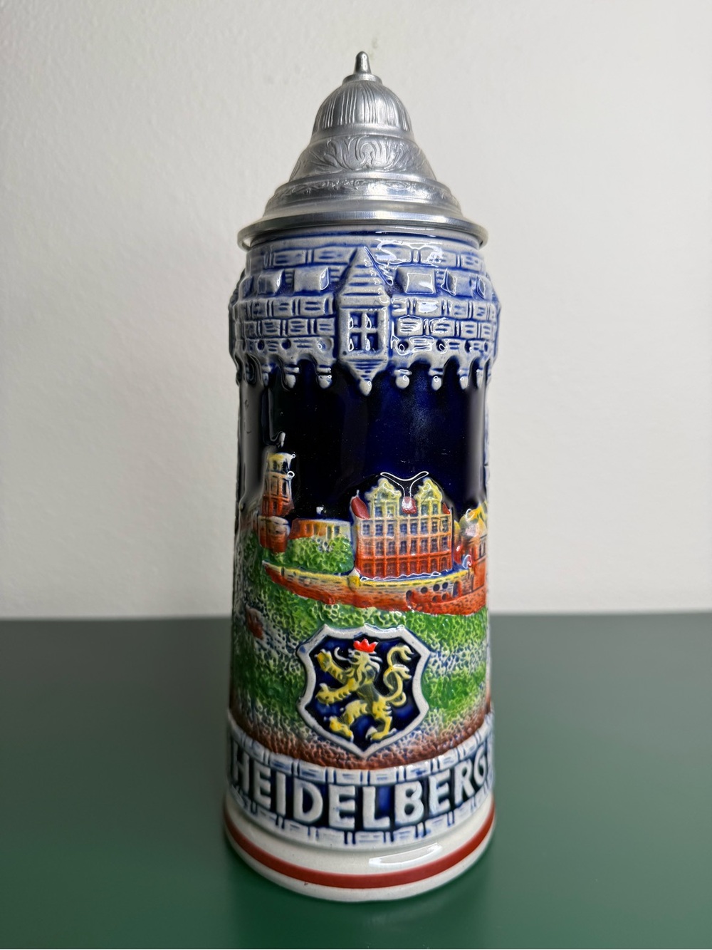 King Heidelberg Vintage German 0.5-liter Lidded Beer Stien 0.5L